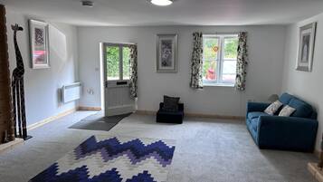 Cabin, 1 Queen Bed | Interior