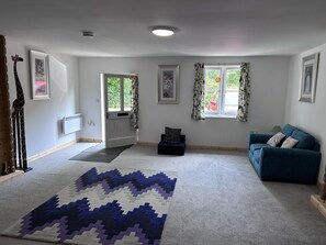 Cabin, 1 Queen Bed | Interior