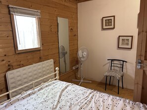 Cabin, 1 Queen Bed | 1 bedroom, iron/ironing board, bed sheets - Lovely Wooden Cabin in Rural Situation (Penzance)