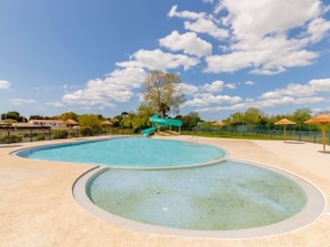 Piscine intérieure, piscine chauffée