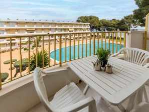 Outdoor dining - International by Interhome (Cambrils)