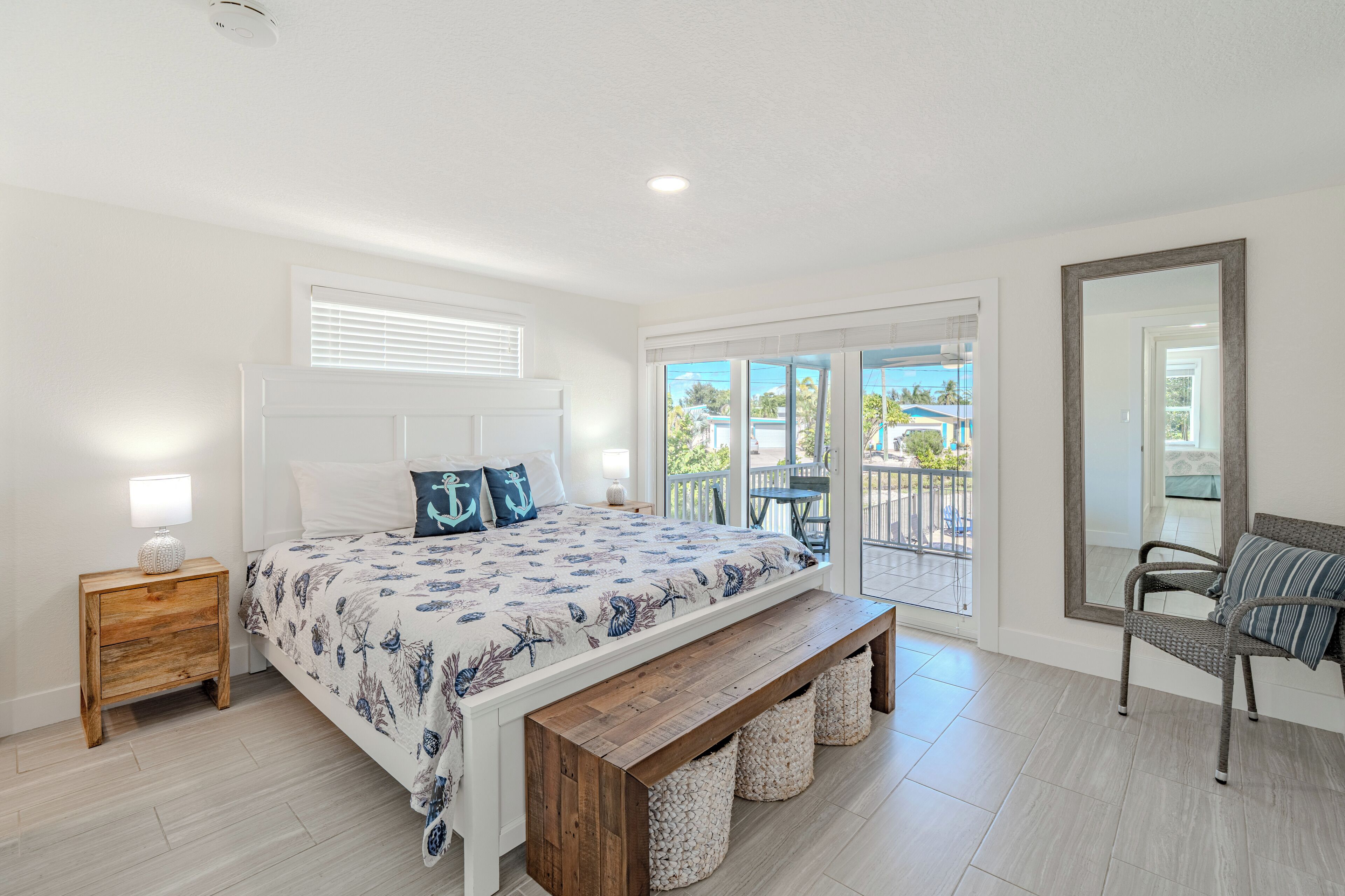 2 habitaciones, tabla de planchar con plancha, internet y ropa de cama 