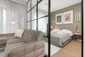 1 habitación, tabla de planchar con plancha, cunas y wifi gratis