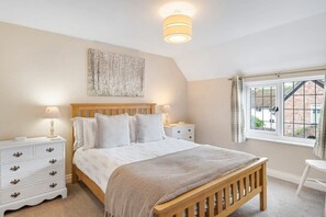 3 soverom, strykejern/-brett, wi-fi og sengetøy