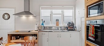 The Remodelling Room - Mount Maunganui Cottage