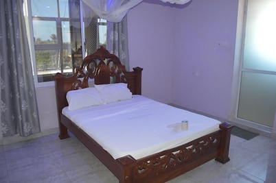 Peacock Court Hotel, Kilifi