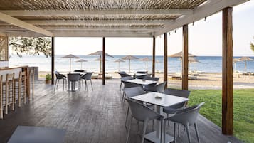 Beach bar