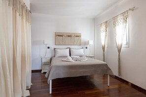 Apartment | 2 bedrooms, laptop workspace, iron/ironing board, free WiFi - Vagia Calm House 2 (Paros)