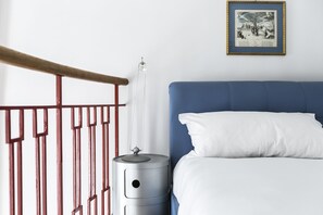 1 chambre, fer et planche à repasser, Wi-Fi, literie fournie