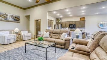 Televisio, takka, videopelejä, DVD-soitin