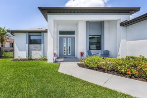 المنشأة من الخارج