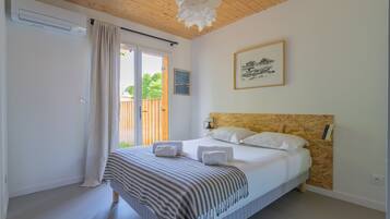 3 chambres, fer et planche à repasser, Wi-Fi gratuit, draps fournis