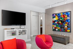 Fernseher, Stereoanlage