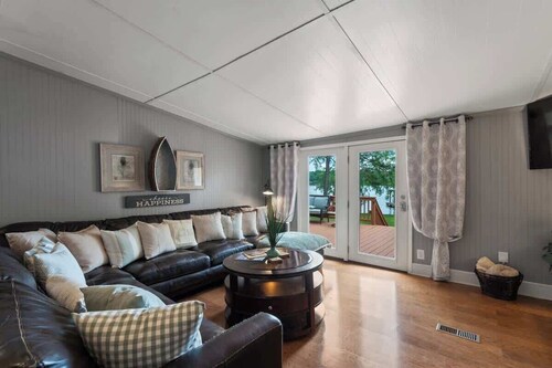 Leisure Point - Private dock, BIG Water, + Kayaks