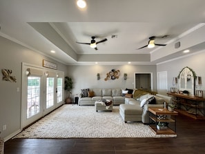 Smart TV, fireplace, DVD player, books