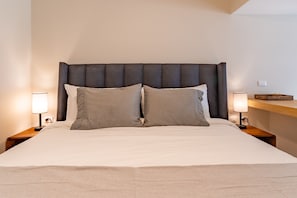 2 chambres, fer et planche à repasser, Wi-Fi gratuit, draps fournis