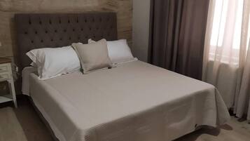 Rumah | 2 kamar tidur, Wi-Fi gratis, dan seprai linen