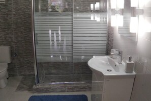 House | Bathroom