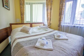 Apartment | Desk, laptop workspace, free WiFi, bed sheets