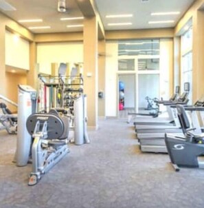 Fitness facility - ★Monochrome Luxury ★ (New Listing) (Houston)