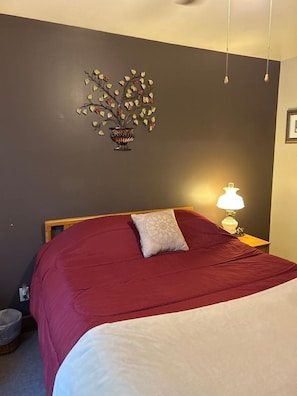 2 habitaciones, tabla de planchar con plancha, wifi y ropa de cama