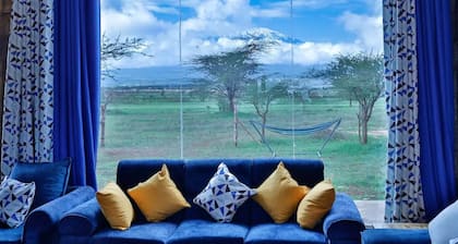 Amboseli Glass house