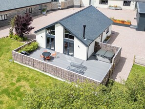 Cottage | Front of property
