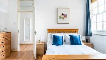 1 bedroom, iron/ironing board, internet, bed sheets