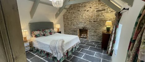 3 habitaciones, wifi gratis y ropa de cama