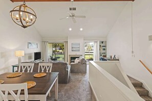 TV, fireplace, offices