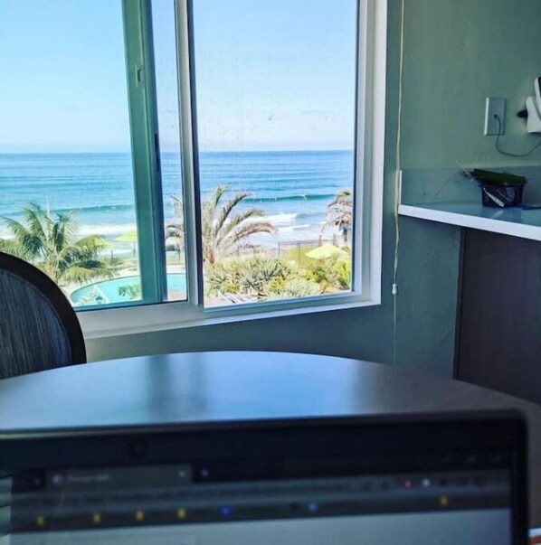 Interior - Ocean View Studio (Del Mar)