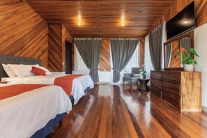 Double Suite Deluxe | أغطية فراش متميزة وطراز فريد لكل وحدة وواي فاي مجانًا وملاءات أسرّة