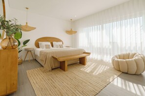 6 habitaciones, escritorio y tabla de planchar con plancha 