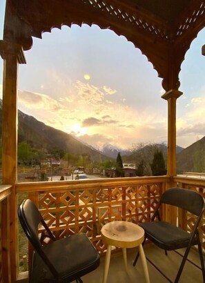 Executive Double Room, 1 King Bed | Balcony view - Dumani Nagar Hotel & Resort (Jafar Abad)