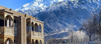 Dumani Nagar Hotel & Resort