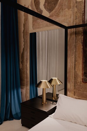 Superior Suite | 1 bedroom, premium bedding, down comforters, minibar - Casa Conoscenti (Bologna)