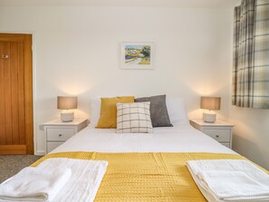 4 bedrooms, individually decorated, individually furnished, free WiFi - Delabere Road (Cheltenham)