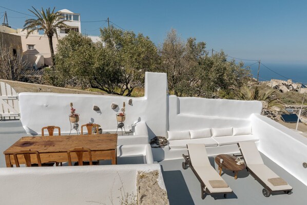 Basic Villa | 1 bedroom, desk, free WiFi, bed sheets