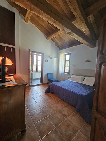 Basic Apartment, Garden View | 1 bedroom, free WiFi, bed sheets