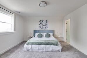 5 chambres, fer et planche à repasser, Wi-Fi, draps fournis