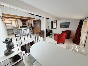 Interior - Apartment with roof terrace in Aix (Aix-en-Provence)