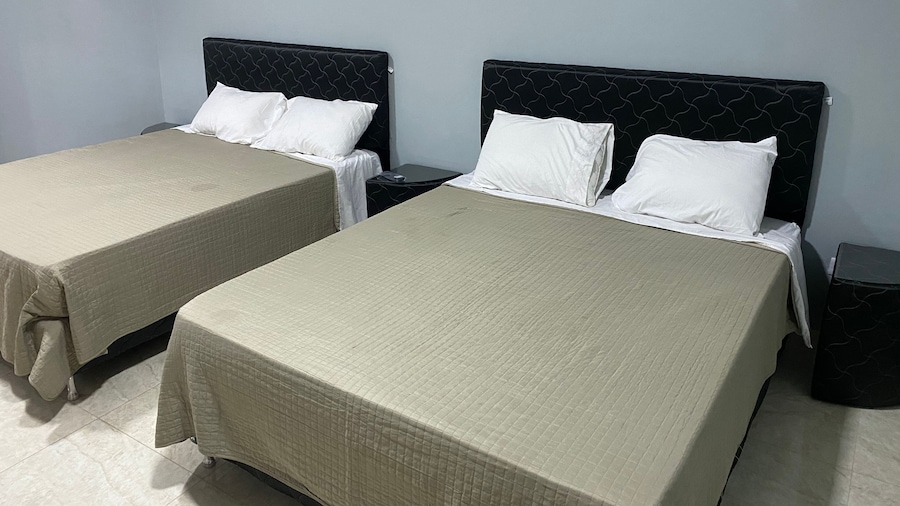 España Suites Hotel