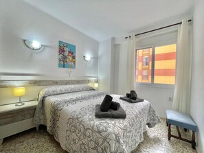2 Schlafzimmer, Bügeleisen/Bügelbrett, Bettwäsche