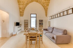 TV - Ancient house in pure Salento style (Morciano di Leuca)