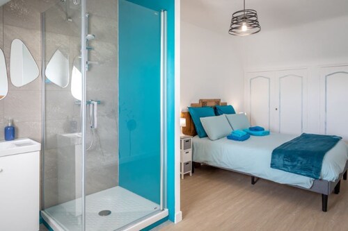 Maison de famille à 5km des plages