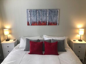 2 bedrooms, iron/ironing board, free WiFi, bed sheets - 5 Min Walk to PCMR Lifts - Gym, Pool, Hot Tub, Sauna & Bike Storage (Park City)
