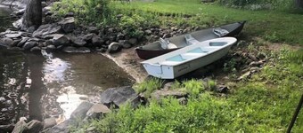 Charming Lakeront Cottage