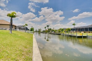 Property grounds - Pool & Gulf Access Canal: Chic Cape Coral Home! (Cape Coral)