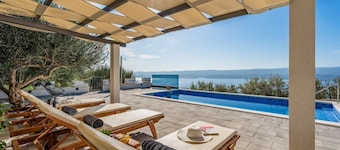 Villa Dyeing - Two Bedroom Villa, Sleeps 4