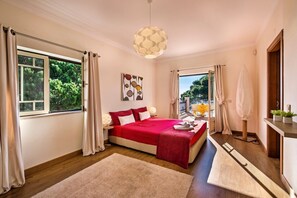 6 sovrum, strykjärn/strykbräda, wi-fi och sängkläder